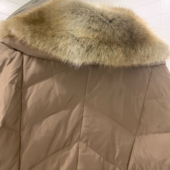 Michael Kors Brown Faux Fur Trim Down Puffer Coat - Picture 8 of 8